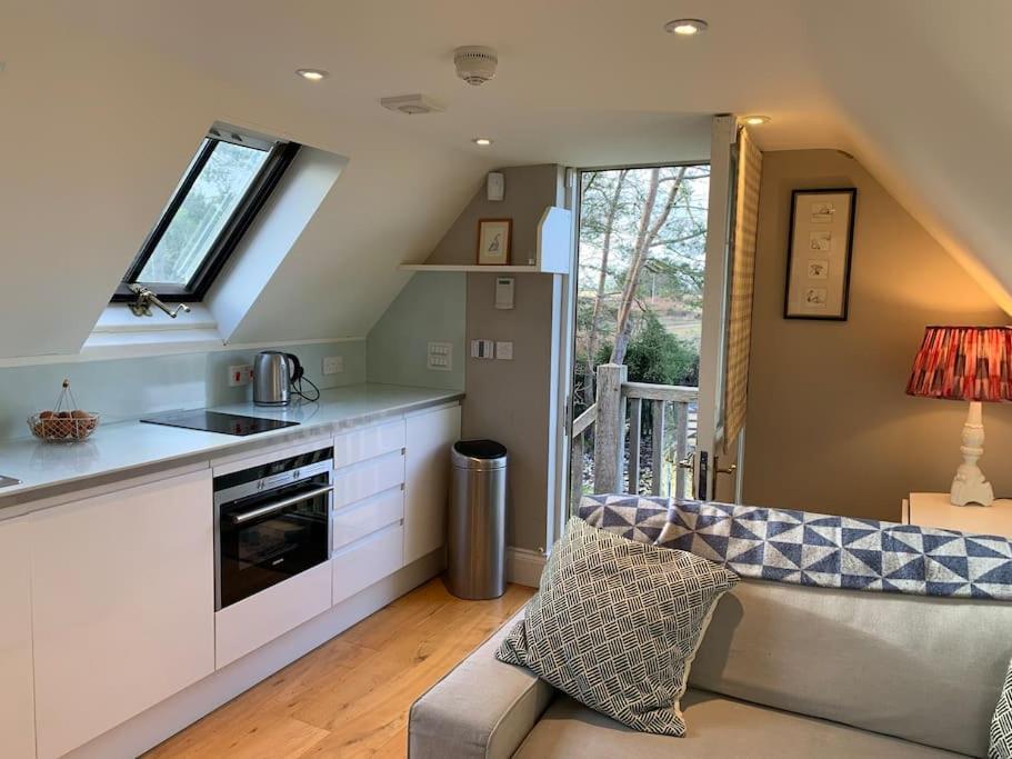 Appartamento Annexe Near Malmesbury / Tetbury Hankerton Esterno foto